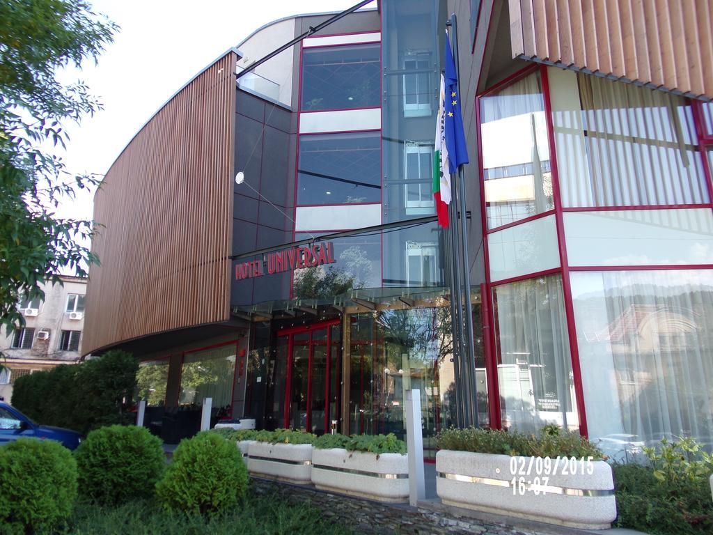 Universal Hotel Dupnitsa Exterior foto